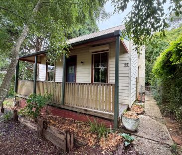 Charming Mountain Cottage in Prime Location! - Photo 5