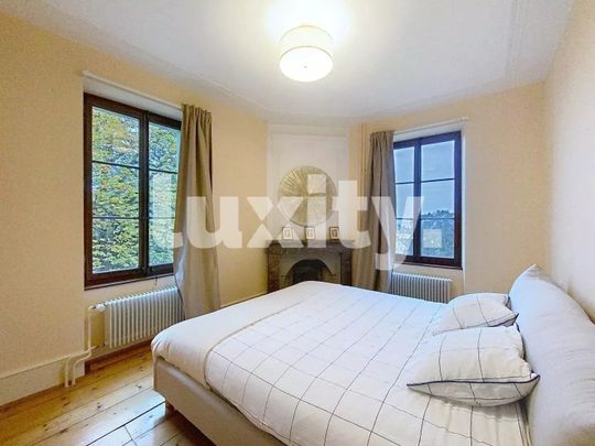 Exceptional listed residence - Lake view and landscaped garden - Photo 1