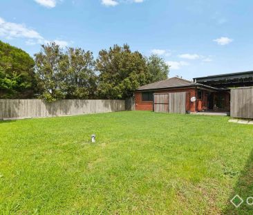 “Well Kept 3 Bedroom Home & Study” - Photo 4