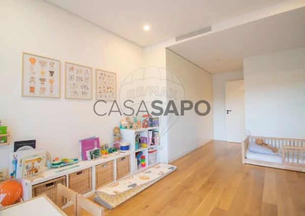 Apartamento T4 para alugar em Oeiras
