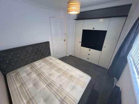 Preston Place, Glasgow, G42 - Photo 3