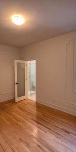 Recently Renovated 5½ Apartment Available - A louer • For Rent - Photo 3