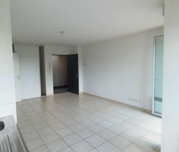 location Appartement T2 DE 44.37m² À GRIGNY - Photo 1