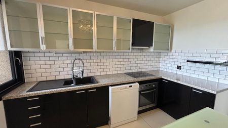 Location Maison 6 pièces 170m² DURTOL 63830 - Photo 4
