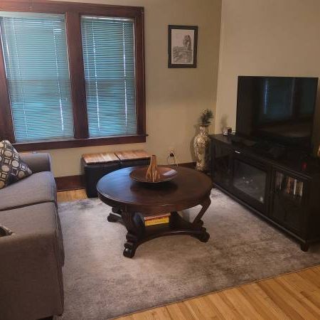 3 BEDROOM MAIN OF DUPLEX AT PARENT & OTTAWA - AVAILABLE MAR 1st - Photo 1