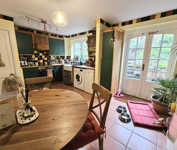 3 bedroom House To Let Total Size: 937 SQ FT - Photo 3