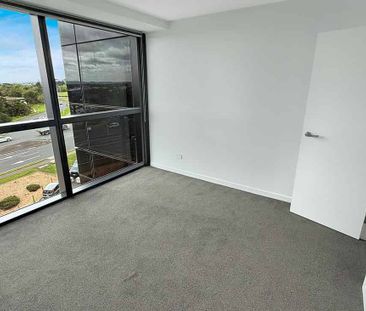 Manukau, 2 bedrooms UNFURNISHED - Photo 2