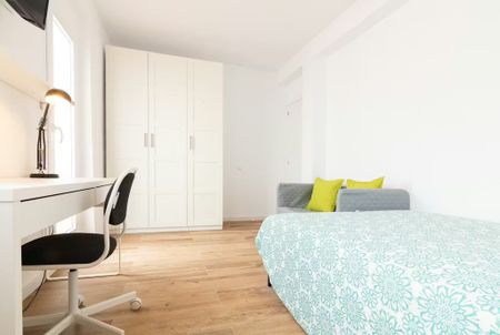 Carrer Pintor Stolz, Valencia, Valencian Community 46018 - Photo 5