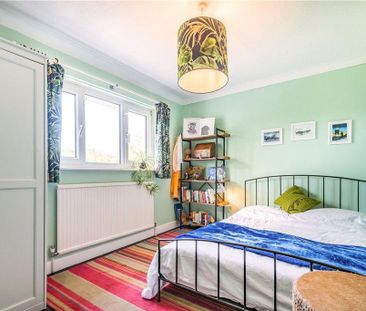 6 bedroom detached house to rent - Photo 4