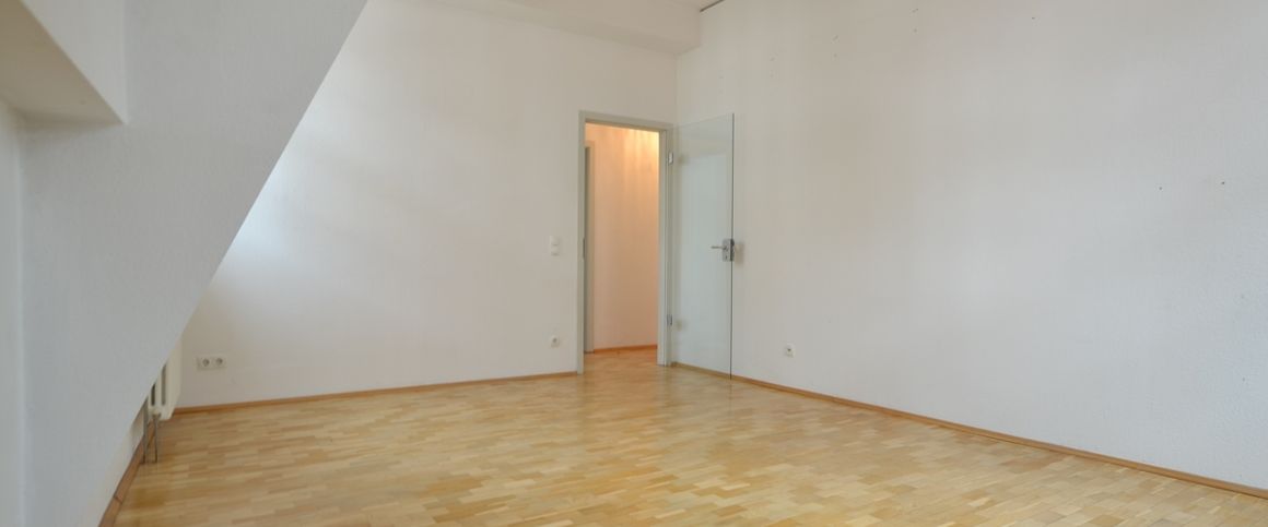 I WOHNEN im ZENTRUM I Einbauküche I Wanne u. Dusche I Lift I - Photo 1