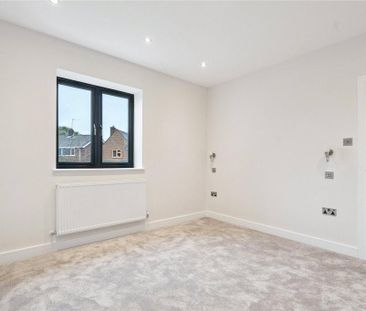 3 bedroom semi-detached house to rent - Photo 3