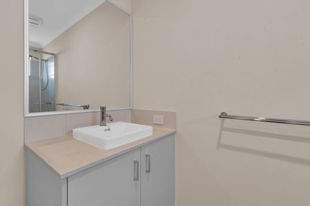 Four Bedroom Home in Baldivis - Photo 4