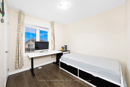 For Lease - 335 Ellen Davidson Drive, Oakville, Ontario - Photo 4