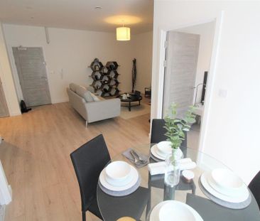 2 bedroom apartment to rent - Photo 2