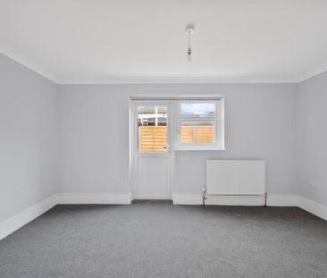 2 bedroom property to rent - Photo 3