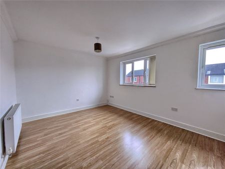 2 bed apartment to rent in Cleveland Street, Guisborough, TS14 - Photo 2