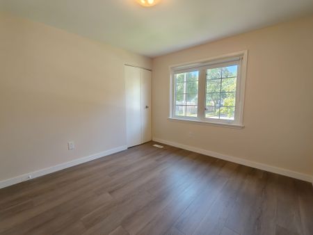 For Lease - 1443 Glen Rutley Circle, Mississauga, Ontario - Photo 3