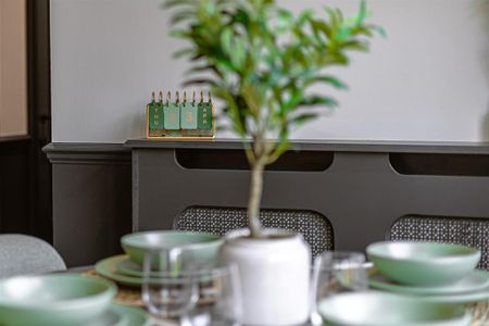 1 bedroom in a house share to rent - Photo 2