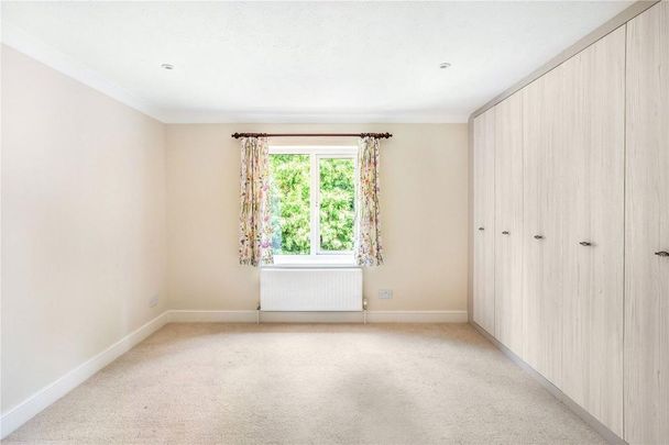 3 bedroom apartment to rent - Photo 1
