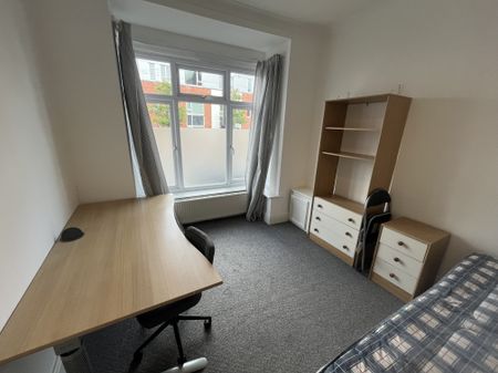 511 Harborne Park Road - Photo 4