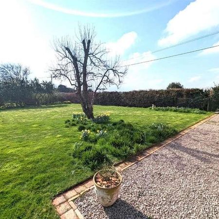 High Street, Holme, Newark, NG23 - Photo 3