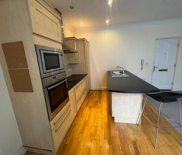 2 bedroom flat to rent - Photo 4