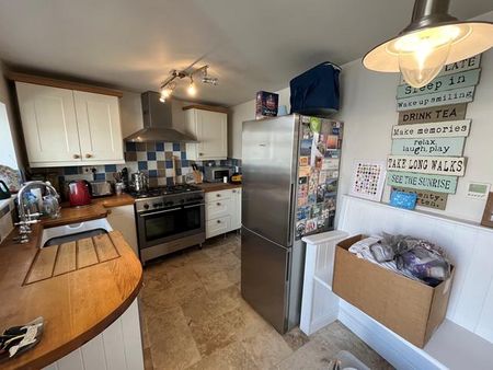 2 bedroom cottage to rent - Photo 3