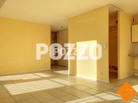 Appartement Coutances 3 pièce(s) 74 m2 - Photo 1