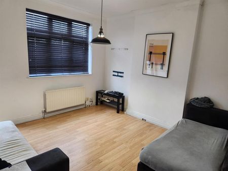 2 Bedroom Flat To Let - Photo 4