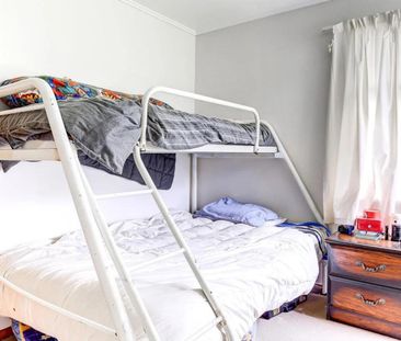 Four bedroom home in peaceful rural setting - Photo 4