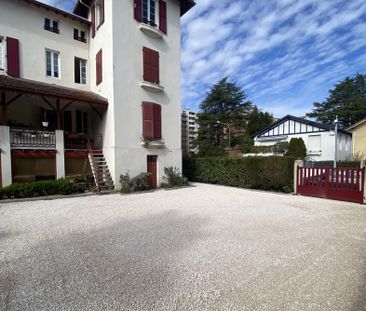 - PAU - QUARTIER ST-JOSEPH - T2 de 47 m2 AVEC PARKING - ENTIEREMENT... - Photo 1