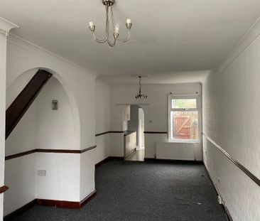 Holmsdale Road, Foleshill - Photo 2