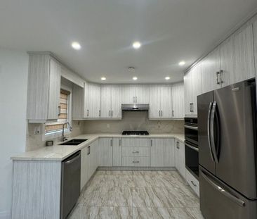 For Lease - 5 Burwash Court, Brampton, Ontario - Photo 4