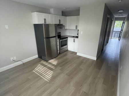 767 Second Ave, Unit 3, Port McNicoll, ON - Photo 4