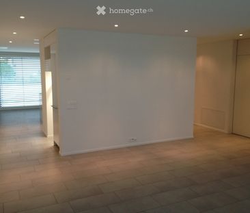 Moderne und sonnige 3.5-Zimmer-Gartenwohnung mit 2 Sitzplätzen in O... - Photo 1