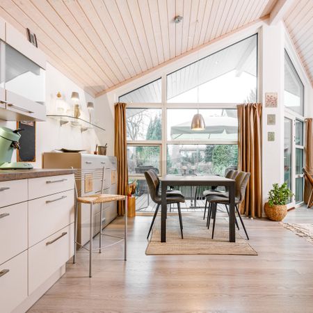 Skandinavisches Architektenhaus mit Garten - Photo 5