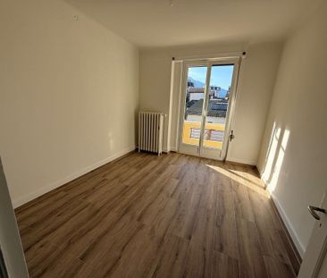Beautiful renovated 2.5 room apartment with lake view - Foto 1