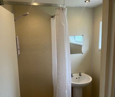 Room in a Shared House, Leabon Grove, B17 - Photo 5