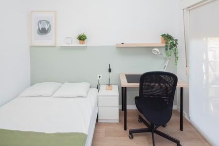 Avinguda de Peris i Valero, Valencia, Valencian Community 46005 - Photo 3