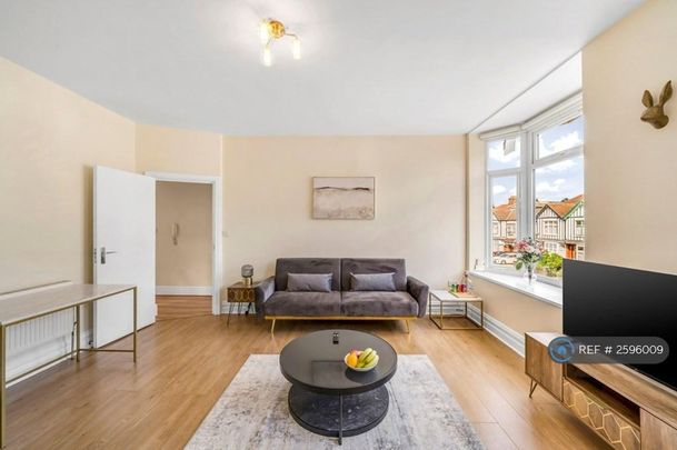 2 bedroom flat to rent - Photo 1