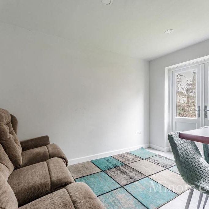 4 bedroom terraced house to rent - Photo 1