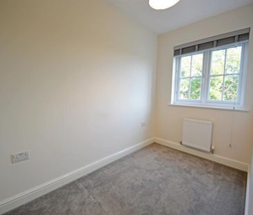 3 Bedroom Semi Detached To Let - Photo 6