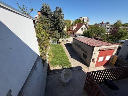 Pronájem bytu 2+1 55 m2 - Fotografie 4