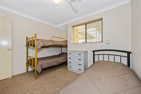 40 Manildra Drive, Dudley Park WA 6210 - House For Rent | Domain - Photo 4