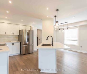 Condo Townhouse For Lease | N9256468 - Photo 1