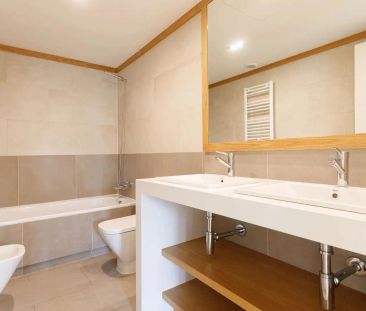 Casa o chalet de alquiler en Ronda Jean Monnet, Can Gambús - Photo 6