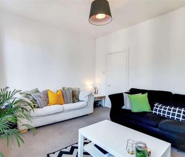 Jedburgh Street, Battersea, SW11 - Photo 2