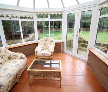4 bedroom detached house to rent - Photo 3