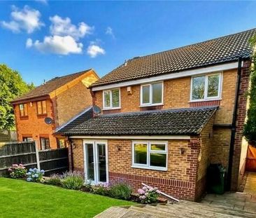 4 bedroom detached house to rent - Photo 2