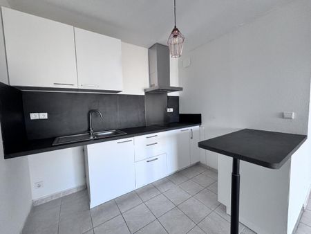 Location appartement à Bastia - Photo 3